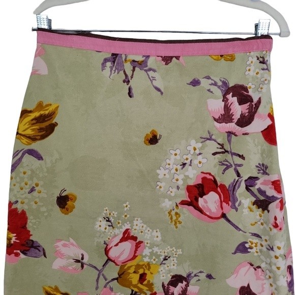 Elevenses by Anthro | Women's Green Pink Velvet Pencil Skirt - Size 8 - Flaw - Picture 3 of 8